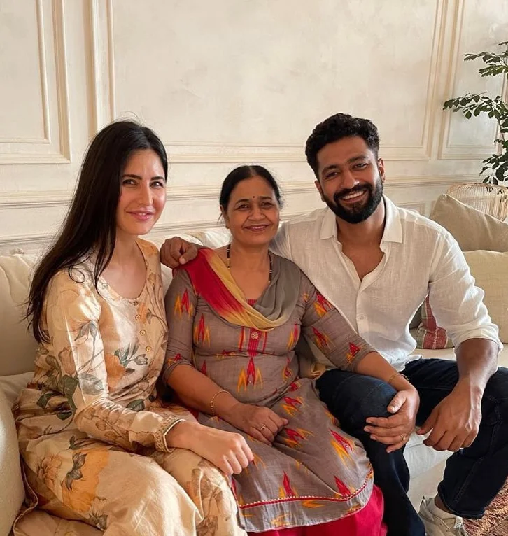 https://wbseries.com/on-the-occasion-of-mothers-day-katrina-kaif-shared-photos-of-husband-vicky-kaushal-with-her-mother-and-mother-in-law-on-instagram/