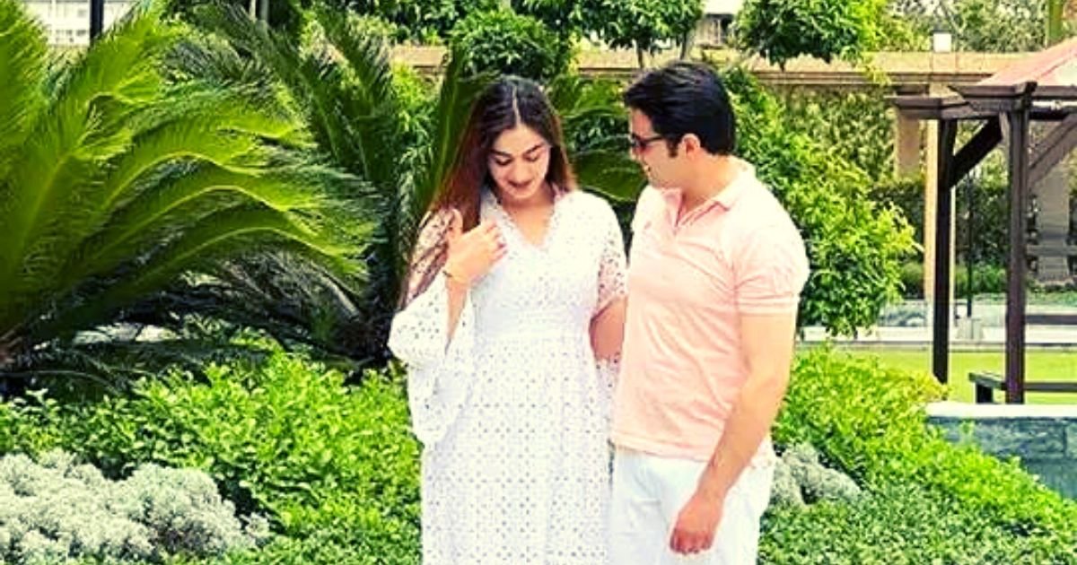 IAS अतहर आमिर और मंगेतर की शादी से पहले सामने आईं रोमांटिक तस्वीरें, नहीं हटा पाएंगे नजरें